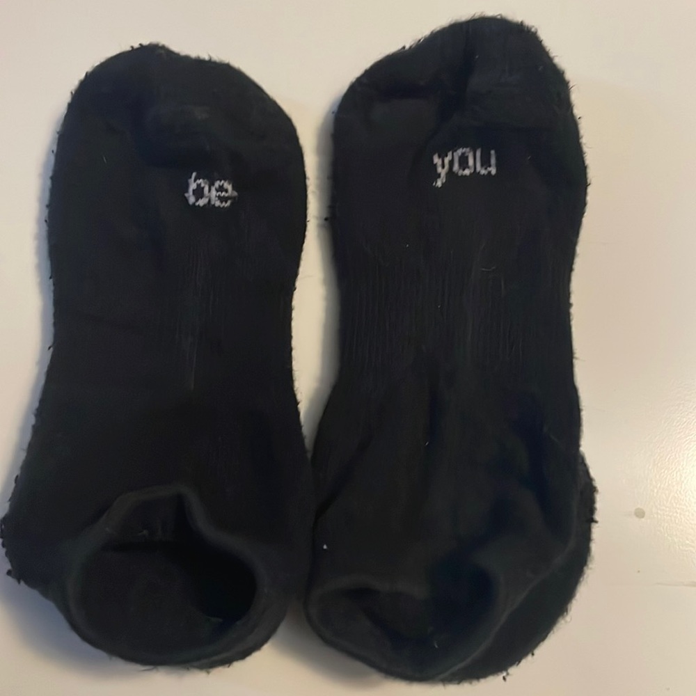Pure Barre socks (4 pairs)